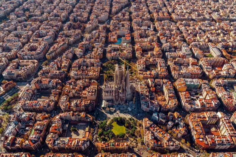 Private Barcelona & Montserrat Helicopter Tour