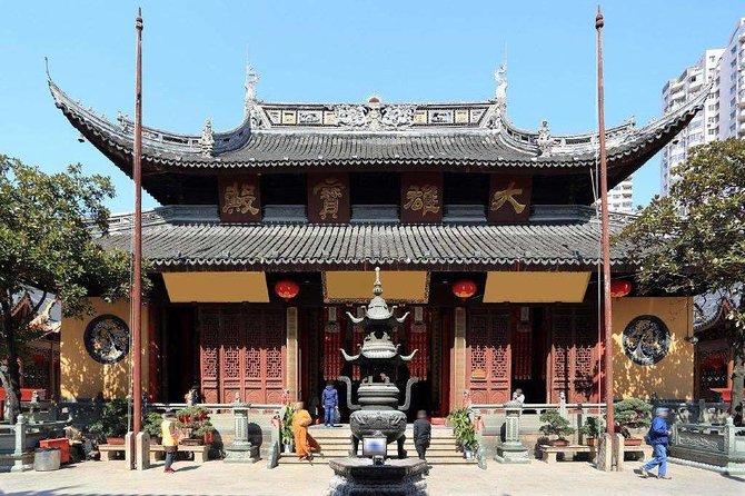 Private Customized Shanghai Highlights in One Day From Dalian by Air - Tour Details