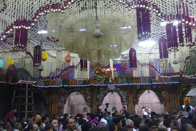 Private Day Tour of Mathura and Vrindavan From Delhi