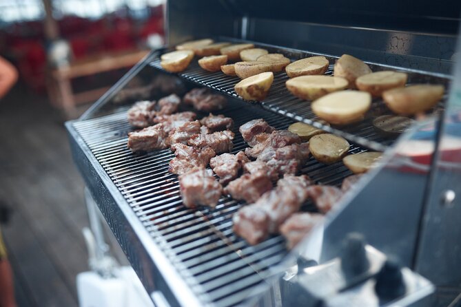 Private Fancy Yacht Charter Included BBQ Lunch And Cocktail Onboard - Yacht Charter Location
