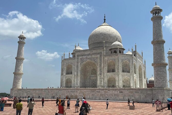 Private Full Day Taj Mahal and Agra Fort Tour From New Delhi