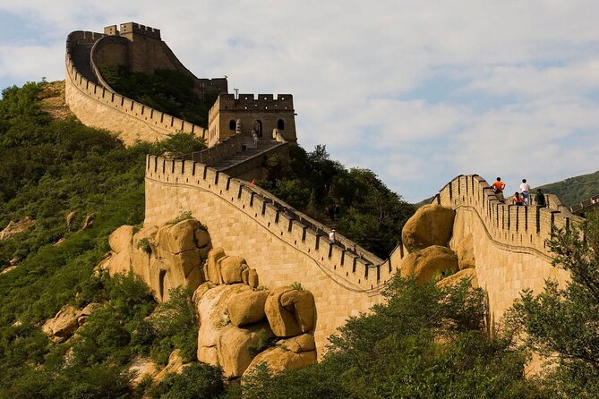 Private Great Wall Tour to Juyongguan & Badaling With Cable Car