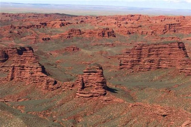 Private Hiking Tour: Pingshanhu Grand Canyon and the Horse Hoof Temple Grottoes - Inclusions: Environmental Management Charge, Bottled Water, Lunch, Professional Guide, Hotel Pickup and Drop-Off, Private Tour, Transport by Air-Conditioned Minivan, Gratuities