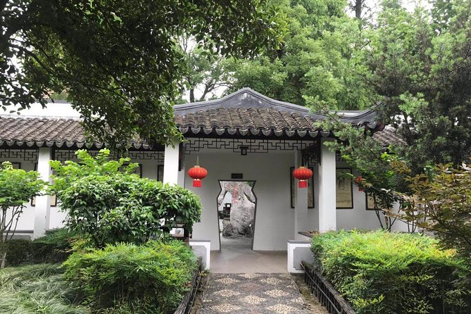 Private Layover Tour of Shanghai and Zhujiajiao Ancient Town With Lunch - Booking Information