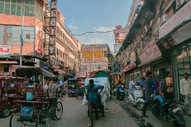 Private Old and New Delhi City Tour In 8 Hour - Location Details