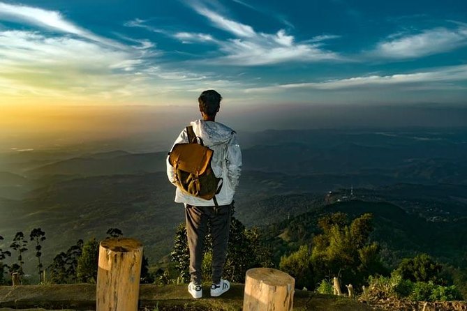 Private Photo Session With a Local Photographer in Sri Lanka