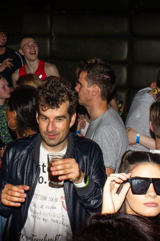 Private Pub Crawl Berlin With VIP Entry - Overview of the Experience