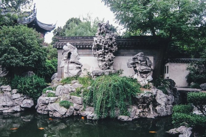 Private Shanghai Layover Tour to Bund, Yu Garden and French Concession