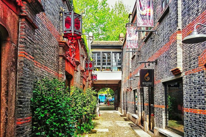 Private Shanghai Tour With Shanghai Home Visiting and Cooking Class