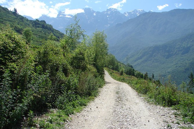 Private Tour: 4-Day Lijiang and Tiger Leaping Gorge in Yunnan