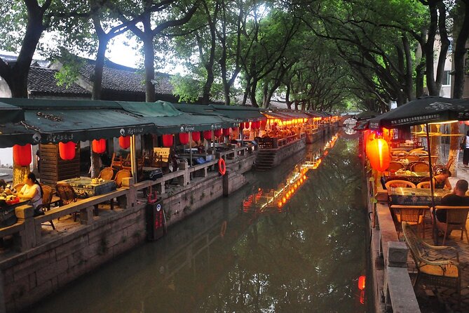 Private Tour From Shanghai to Tongli Water Town Village