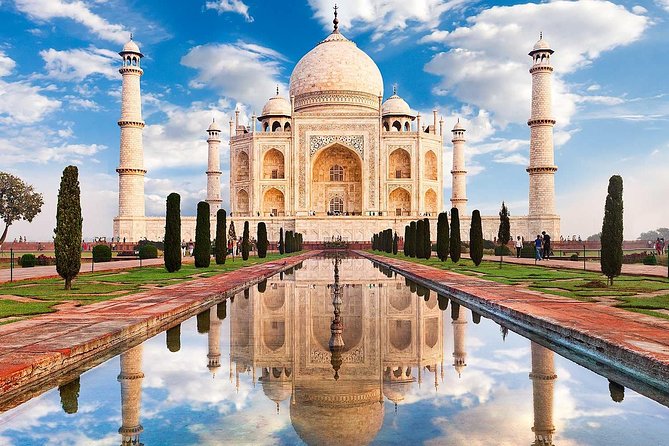 Private Tour of Taj Mahal, Agra Fort & New Delhi – 2 Days