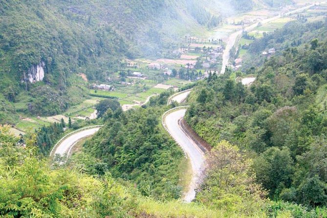 Private Transfer Between Lao Cai Train Station and Sapa Town - Service Inclusions and Exclusions