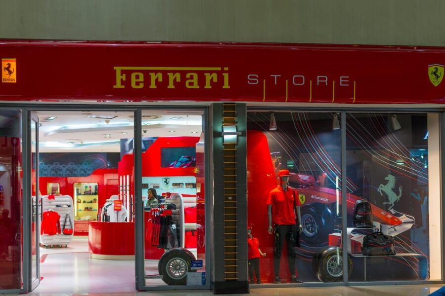 Private Transfer From Milan to Florence With Stop Ferrari