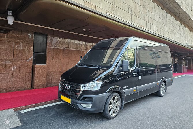 Private Transfer From Seoul to Incheon Airport(~12 Passengers)