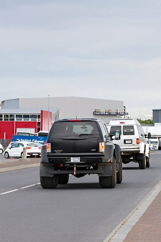 Private Transfer: KEF To/From Skarfabakki Cruise Terminal