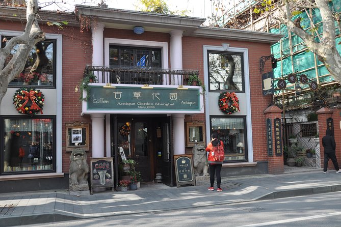 Private Walk Tour in the Glamorous FFC With Garden Houses & Historical Buildings - Tour Highlights