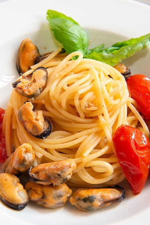 Ragusa: Market & Private Cooking Class at a Locals Home