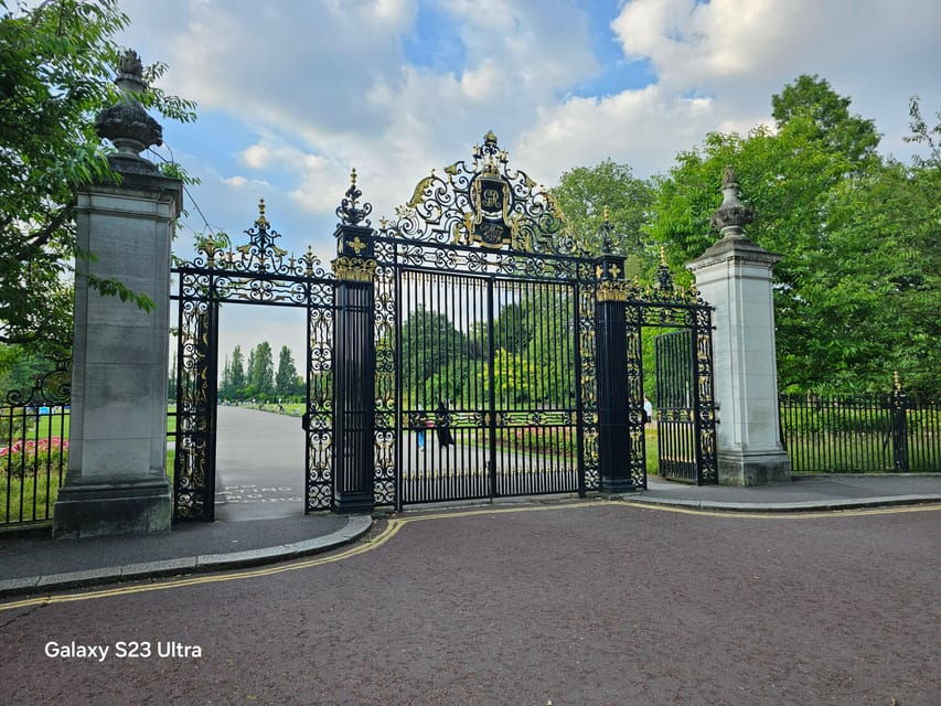 Regents Park Walk by Sams Walks - Park Overview