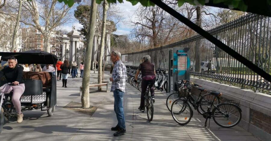 Rickshaw Tour Madrid Royal Palace
