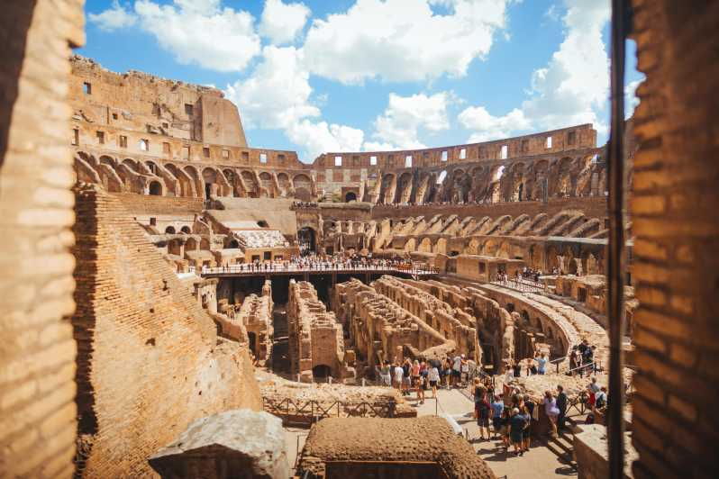 Rome: Early Morning Colosseum Express With Arena, Private
