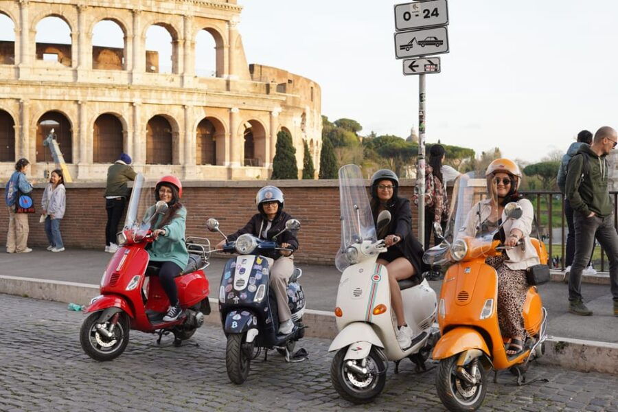 Rome: Private Vespa Tour With Professional Photoshoot