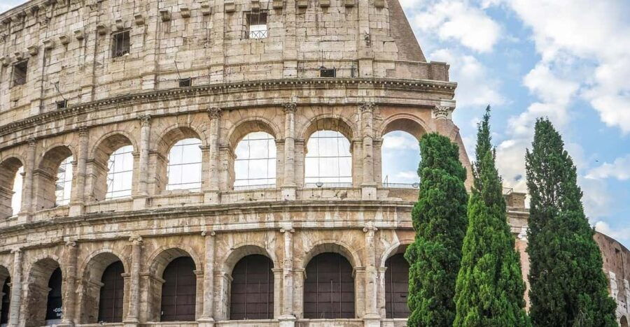 Rome: Special Early Morning Visit to the Colosseum Arena