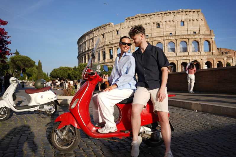 Rome: Vespa Tour With Photographer and Tiramisu Treat
