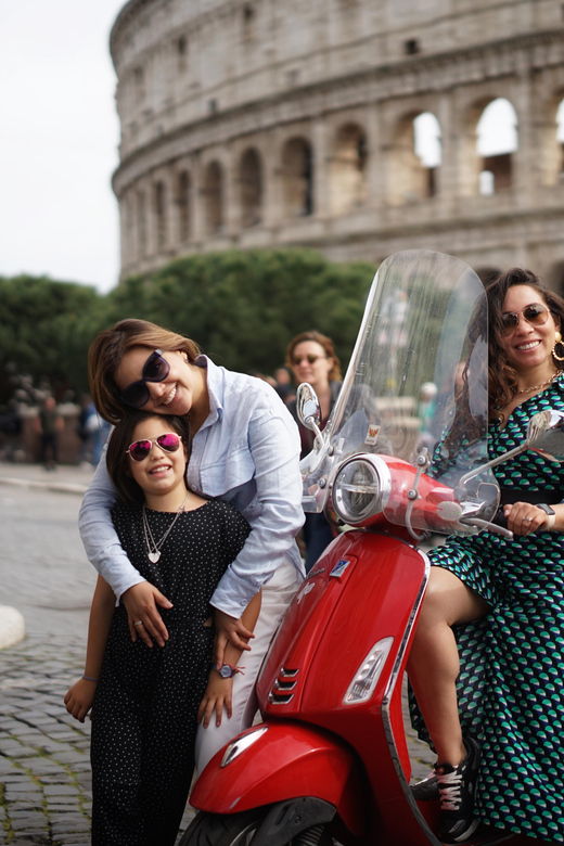 Rome Vespa Tour With Professional Photoshoot 20 Photos