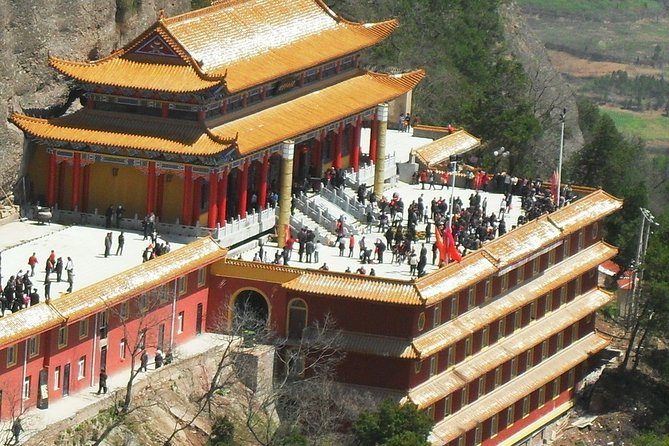 Round Trip Transfer Service to Fragrance Hill by Private Driver With Car