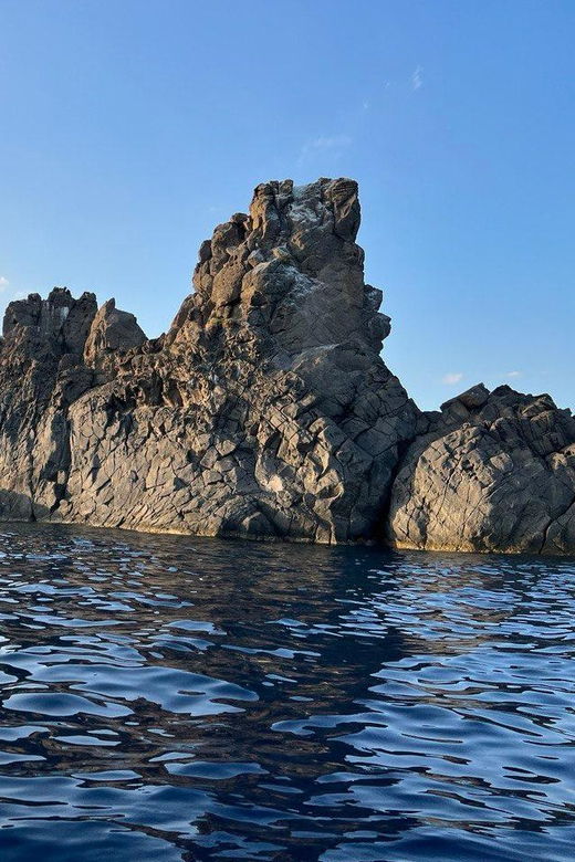 Sailing Tour: From Catania to Aci Trezza - Overview of the Sailing Tour