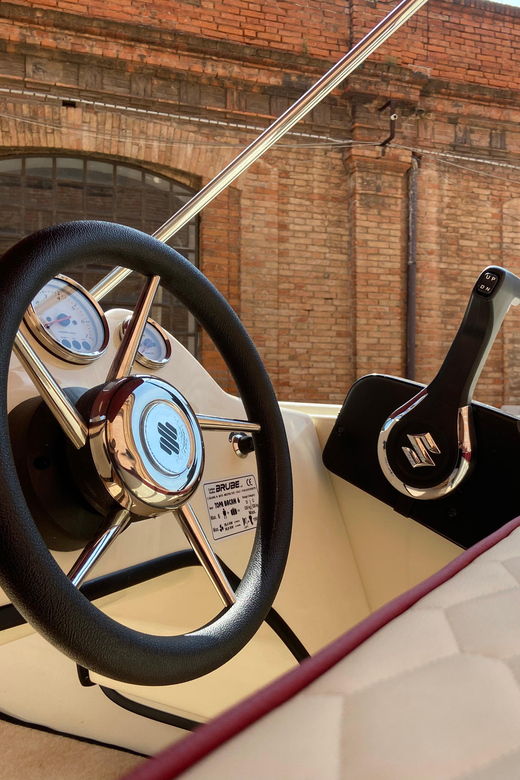 Sailing Venice: Boat Rental Among the Canals