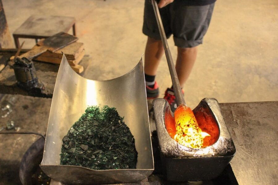 SAMPLE OF BLOWN GLASS AND ARTISAN COWORKING