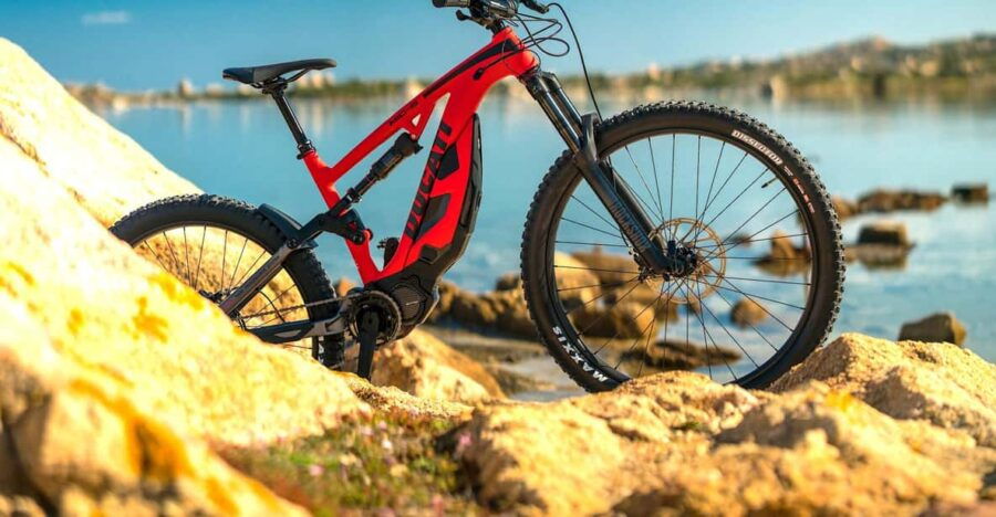 San Pantaleo: Montemoro Premium E-Bike Tour Ducati E-Bikes
