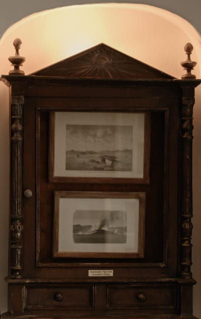 Santorini: Create & Exhibit Your Art at Santa Croce Villa