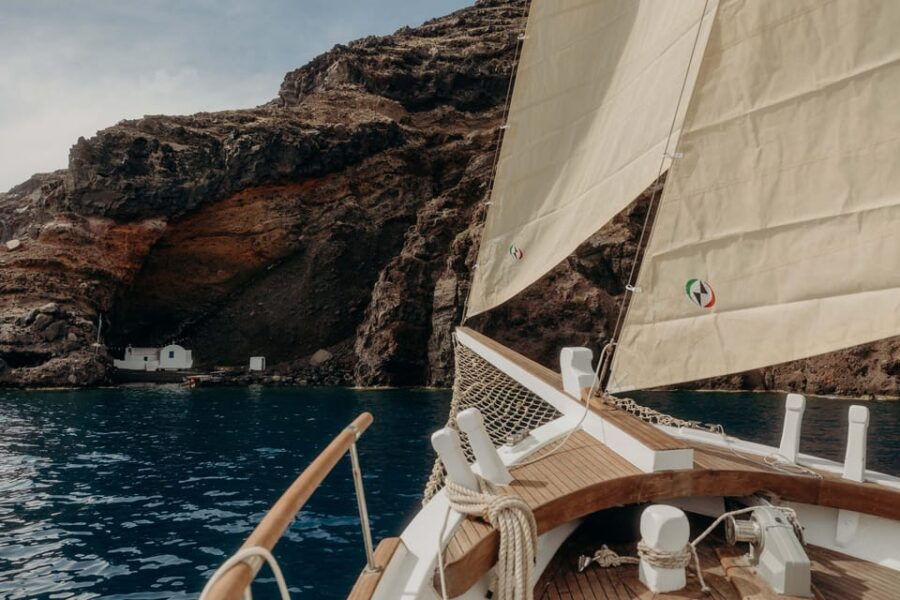 Santorini: Kymatia Traditional Sailboat Tour by Cycladica