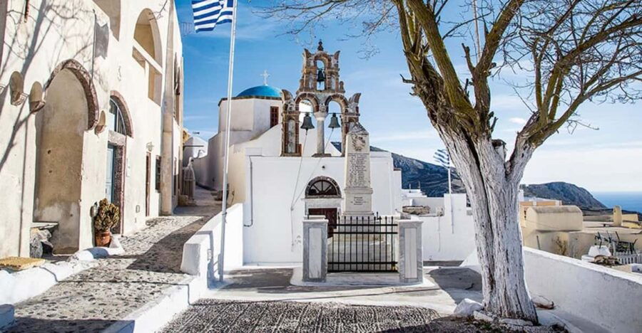 Santorini: Picturesque Places, Tradition and Culture - Overview of Santorini