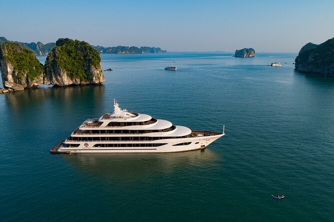Scarlet Pearl Cruises The Most Luxurious Cruise in Halong Bay - Location and Duration