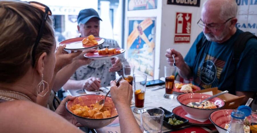 Seville Adventure: Historic Walking Tour & Traditional Tapas