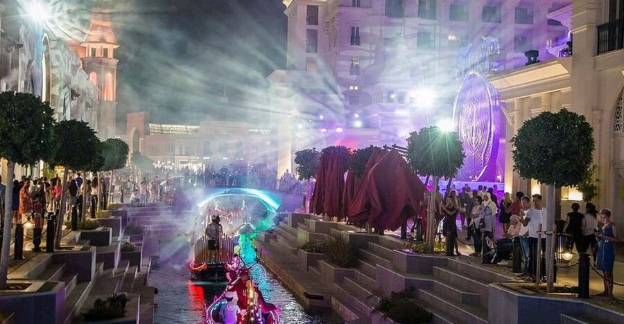 Side: The Land of Legends Night Show and Boat Parade Tour