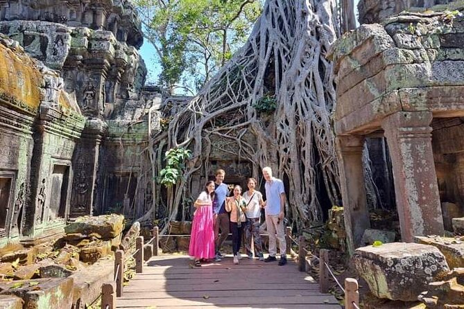 Siem Reap - VIP Angkor Small Tour With Banteay Srei-Inclusive Temple Lunch - Tour Location and Inclusions