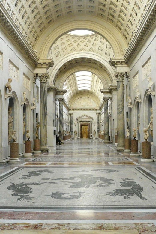 Skip the Line: Vatican Museums & Saint Peter – Private Tour