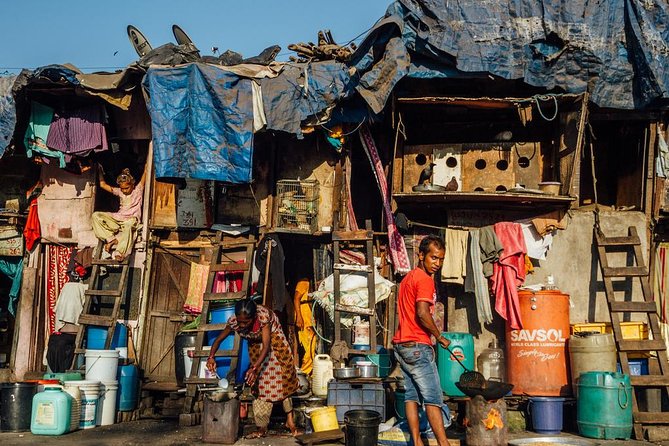 Slum Dog Millionaire -sites And Sets Of The Story Hosted By Actress Terry Moore