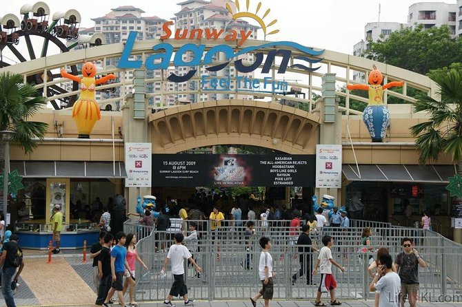Sunway Lagoon Day Tour With Transfer (SIC)