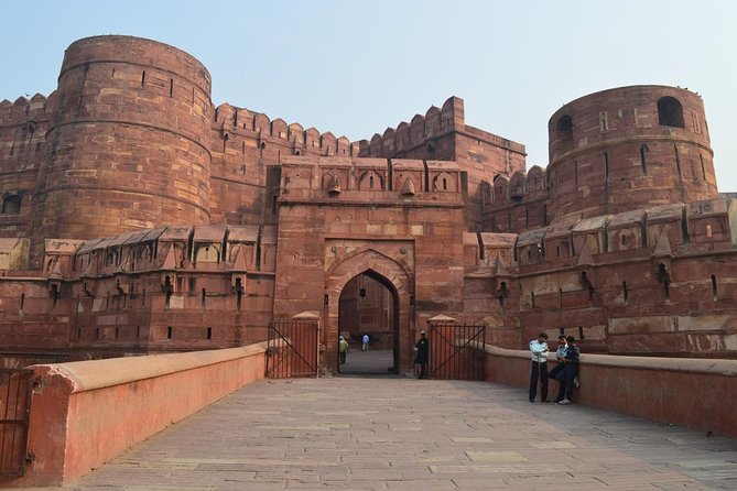 Taj Mahal Sunrise Tour From Delhi
