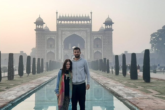 Taj Mahal Tour With SOS Park & Fatehpur Sikri Visit