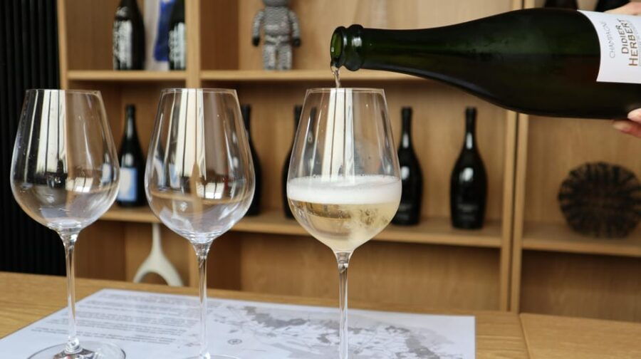 Tasting 3 Champagnes - Overview of the Tasting Experience