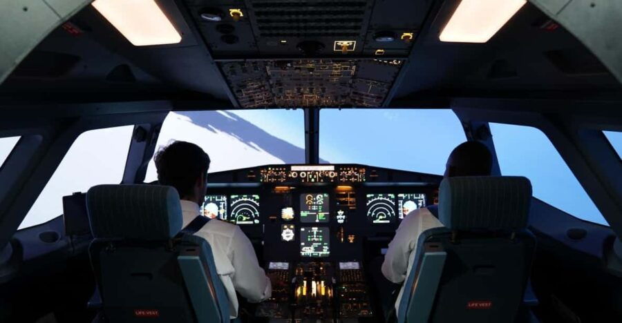 The Ultimate Airbus A320 Flight Simulator Experience