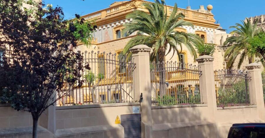 Tibidabo: Modernism in Symbiosis With Nature! - Tour Overview