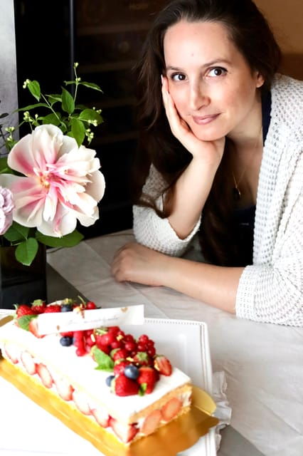 Tokyo: Jewelry Sweets Experience With Kaori - Overview of the Experience